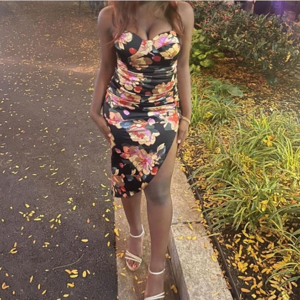 COLORFUL CORSET SATIN DRESS FOREVER 21 WITH RUCHED DETAIL PERFECT FOR SPECIAL OC